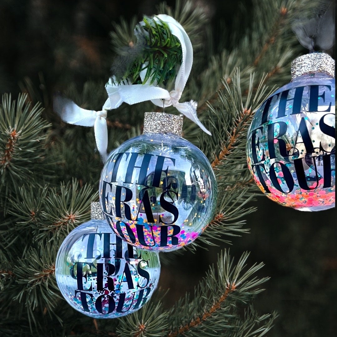 Taylor Ornament - Eras Tour Friendship Bracelet Keepsake, Cute Gift for Fans & Collectors, Perfect Holiday Decor